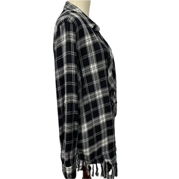 Willow & Clay- Woman Black/White Plaid Fringe Open Front Waterfall Cardigan, XL - Picture 6 of 14